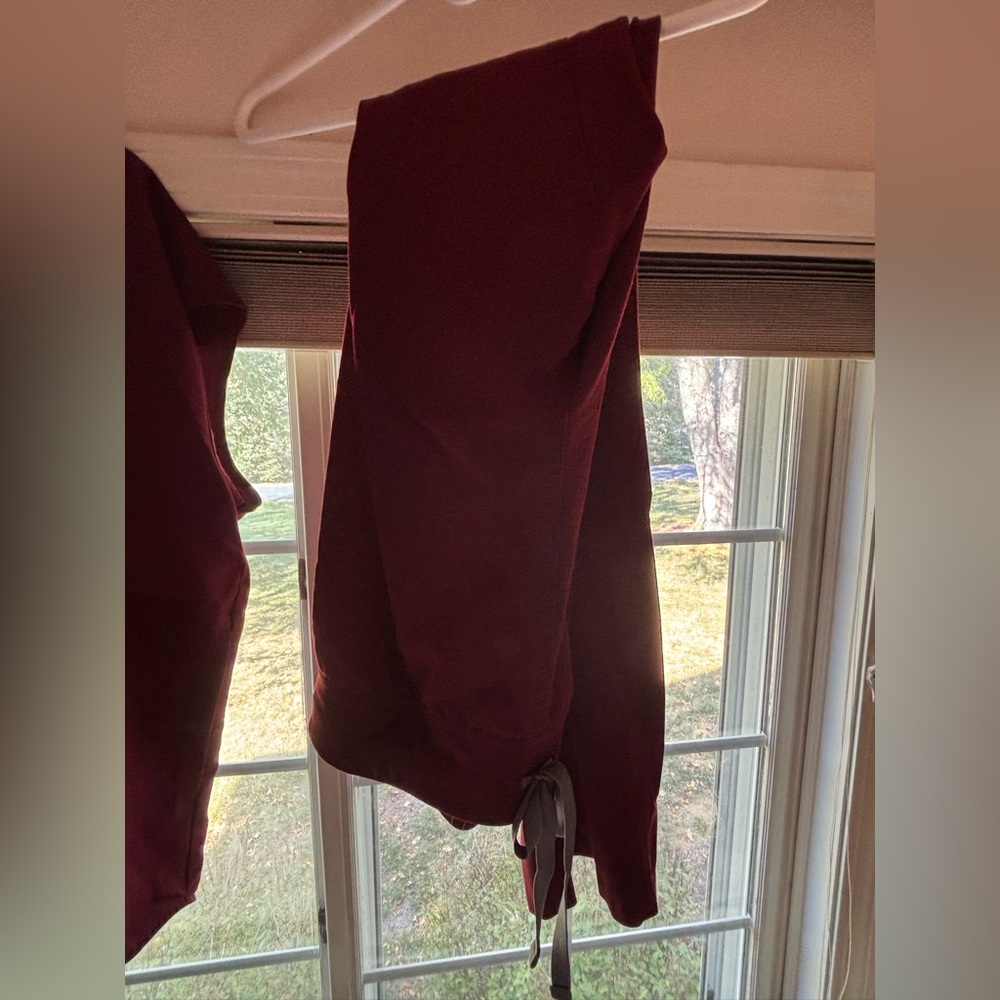 Women’s XL Figs Scrubs Pants- Maroon